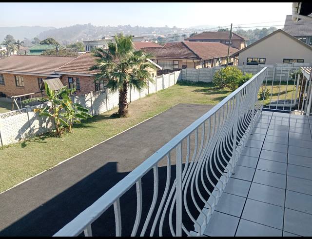 4 BEDROOM FREEHOLD FOR SALE IN MOUNTAIN RISE